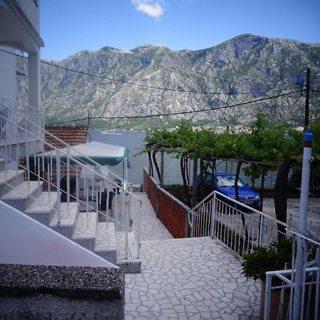 Seaside Apartments And Rooms Kotor Kültér fotó
